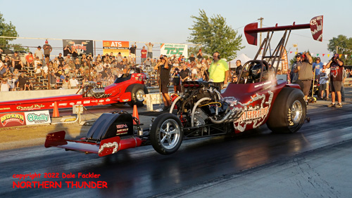 Mark Hunter - 'Jailbreak' (near lane) vs 
Gary Wheeler (far lane)
